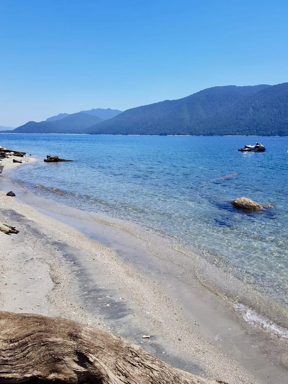 d6b2aeb2-7c94-48c0-ac9c-a19ea6117f7c