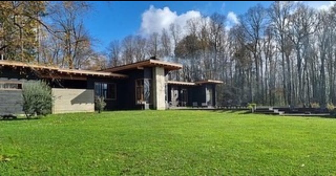 e05e3766-c07e-40e8-8f99-c5de3882ee5f