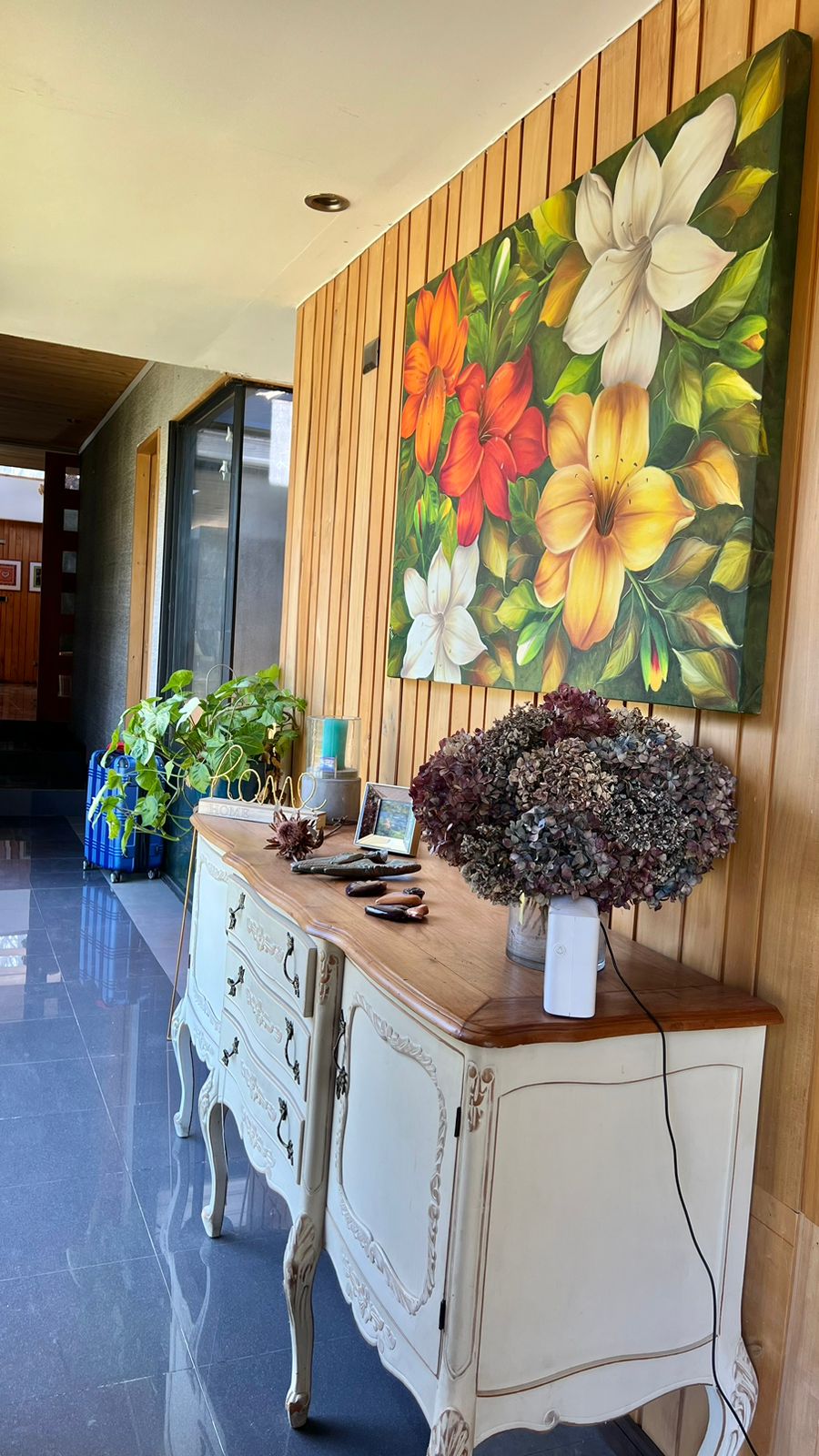 5ff322e5-e8c0-4300-a4da-fe593a8f811d