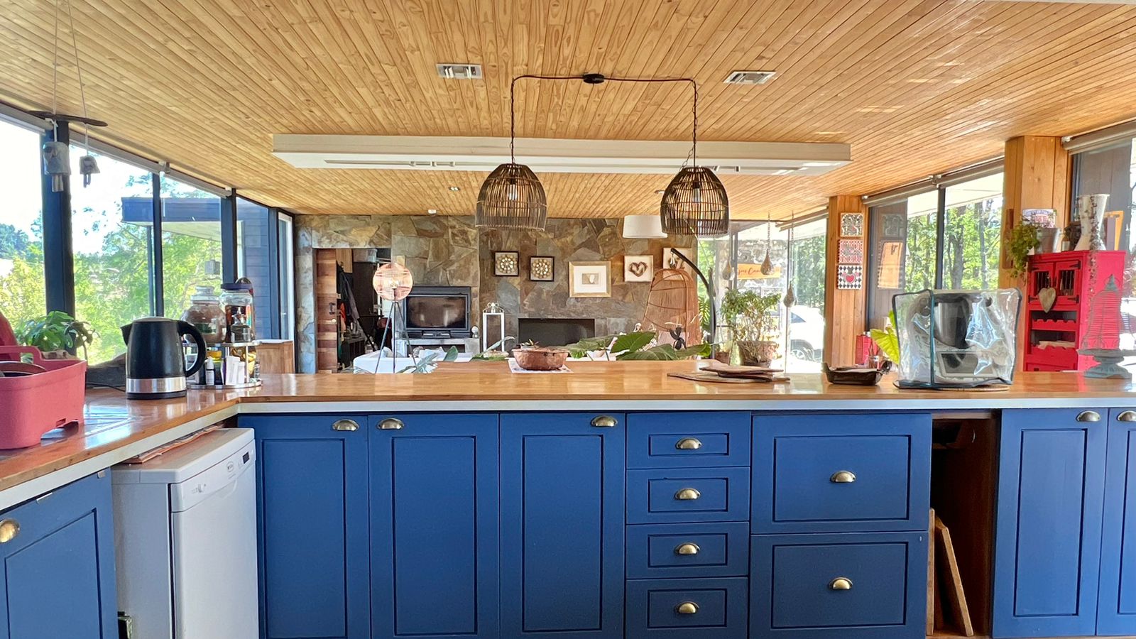 62f8e725-dcb7-497f-8995-aa16e1d98c0b