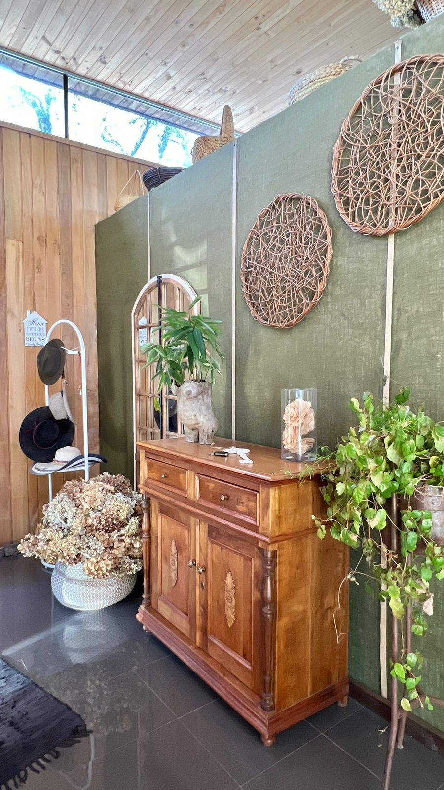 d4d8cfdc-a449-41a2-be56-9996d0f34c77