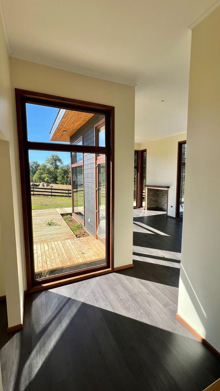 WhatsApp Image 2025-03-17 at 22.59.47 (2)