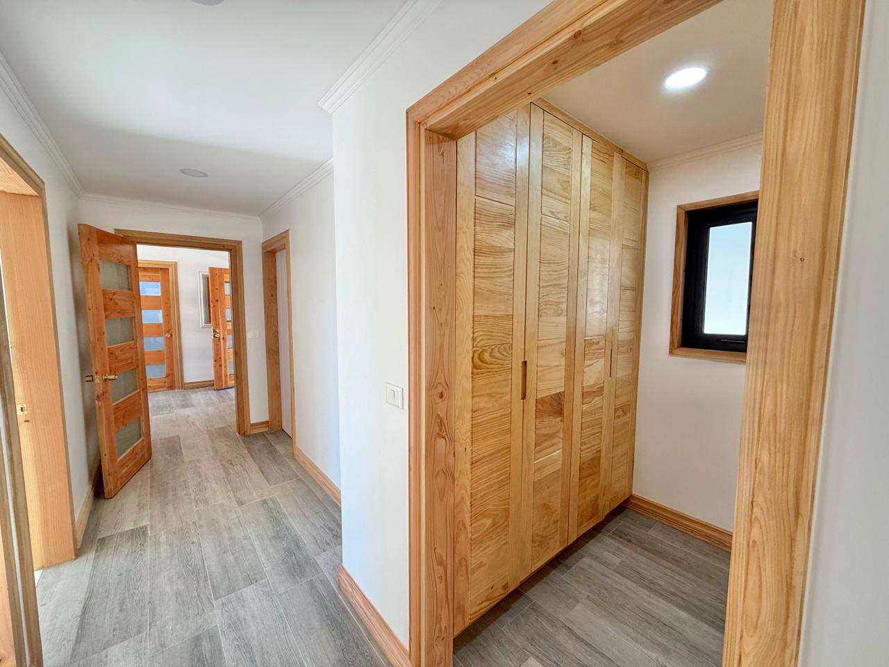 097737ad-c96e-46ef-963f-2688546ae84a