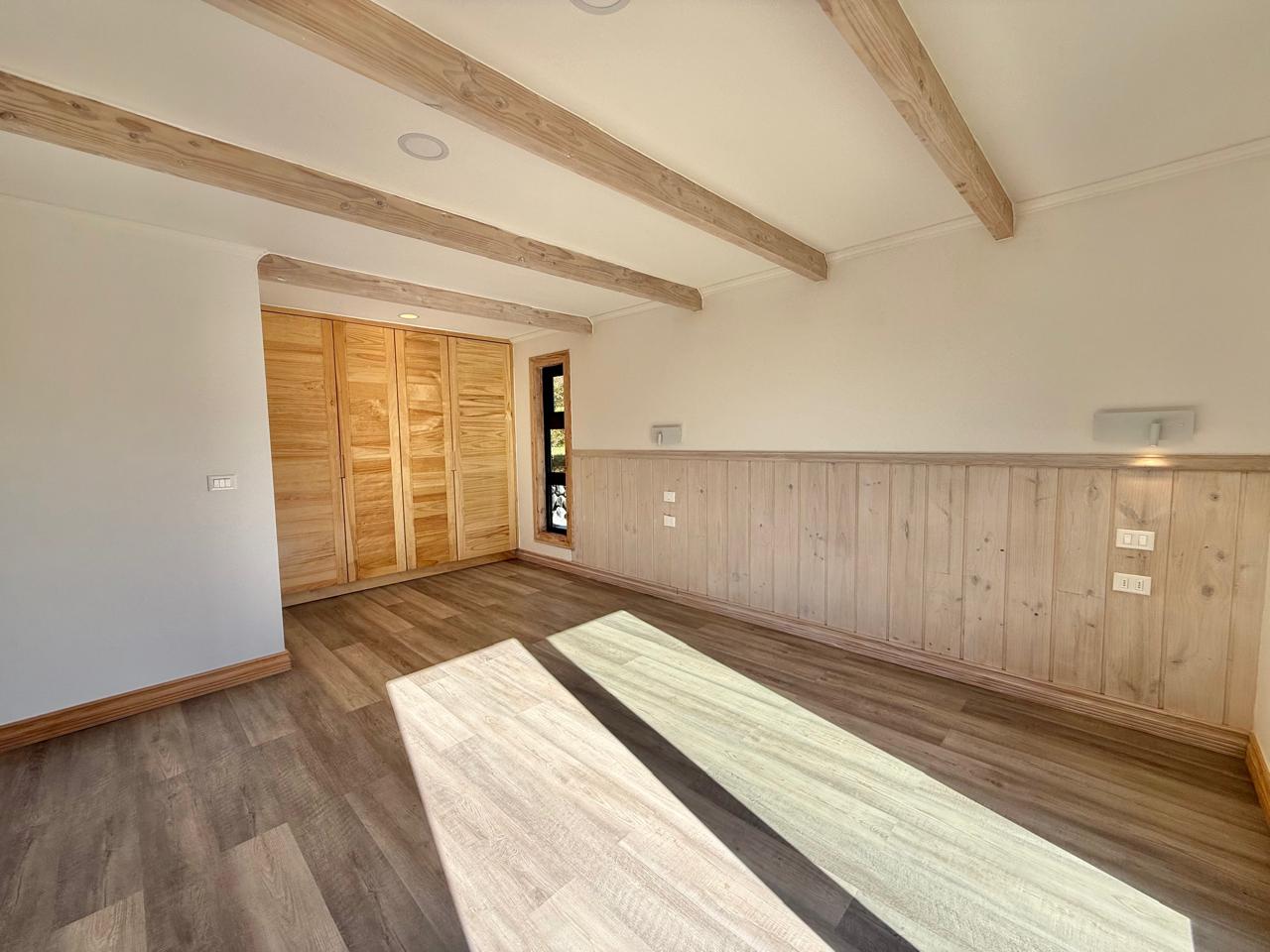 b1fb2289-6800-4133-81c5-ebf06596e348