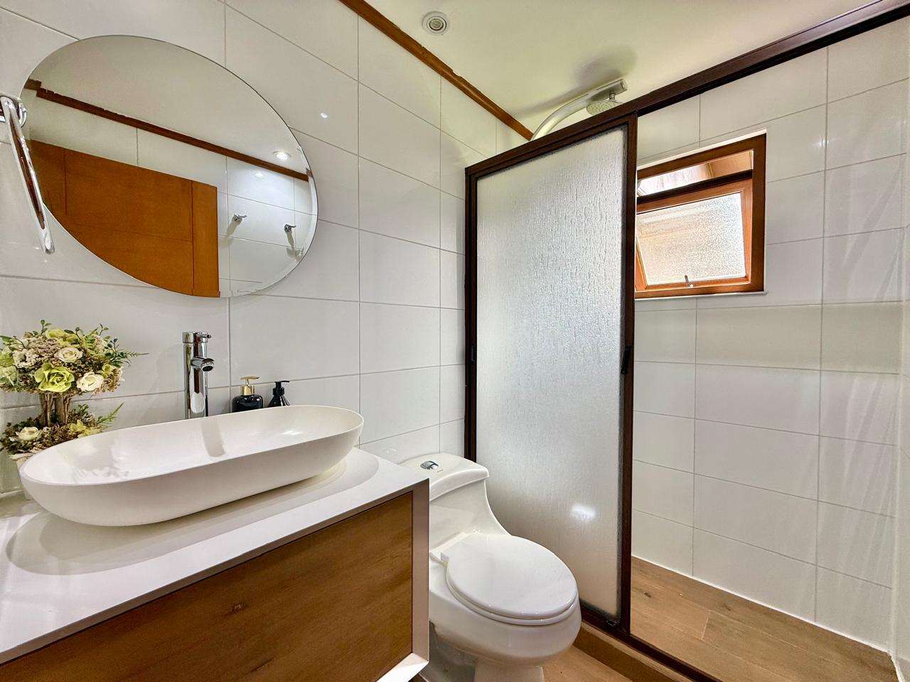 bb8e25d9-daba-43b8-ac2c-fe8272f9c02b