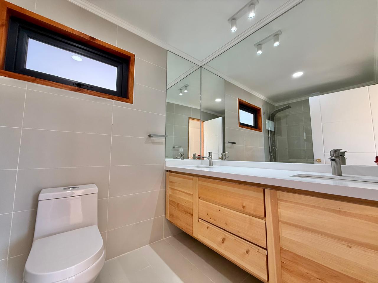 bfed8401-a985-42e8-b968-026b5e819202