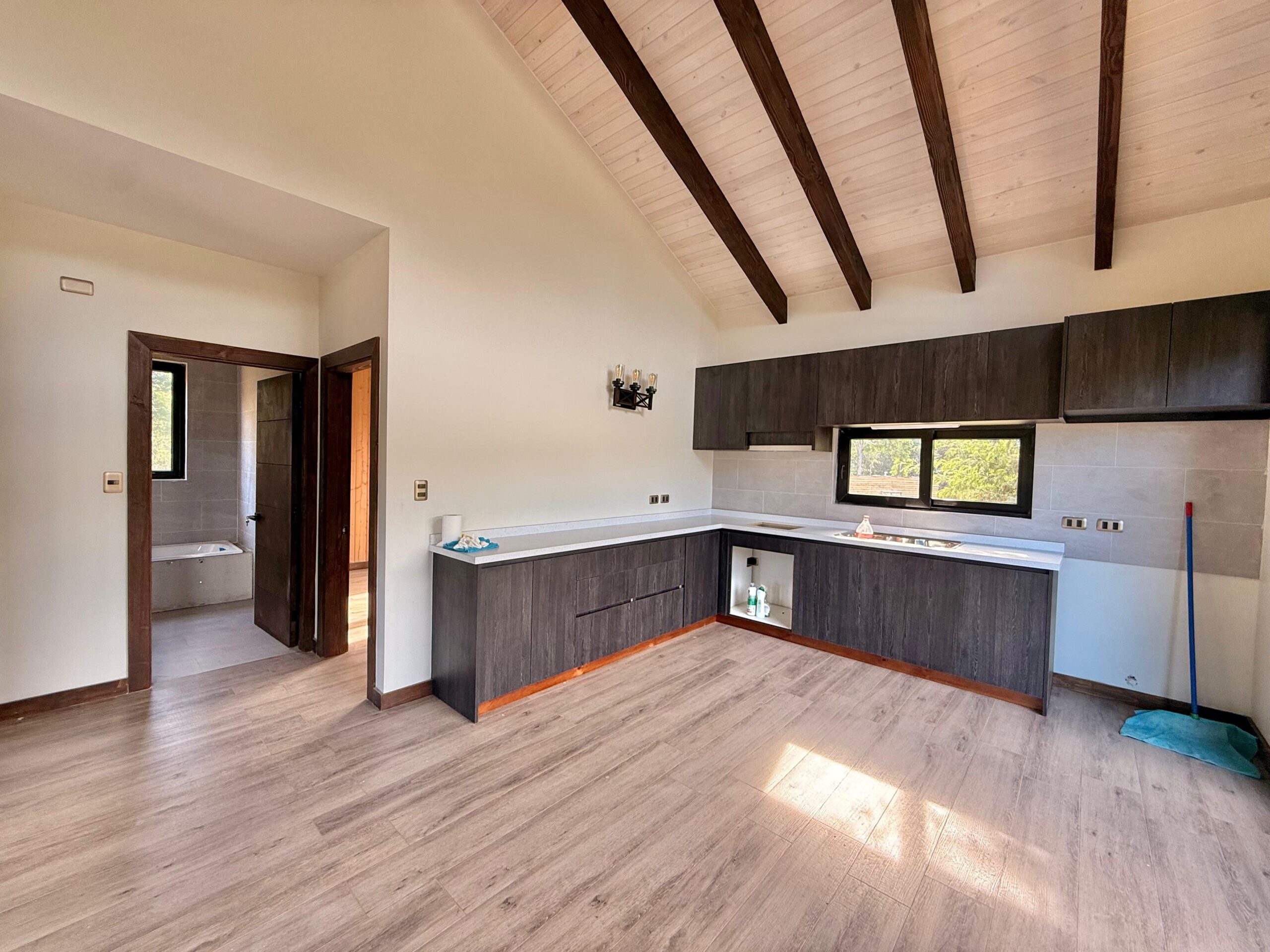 364d179d-fa48-4411-9f73-84b99dbbf959